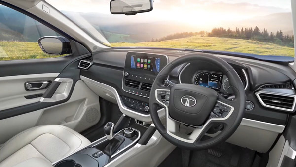 XUV700 സഫാരിക്ക് ഒരു വെല്ലുവിളിയോ? എസ്യുവിയുടെ പുത്തൻ XTA+ വേരിയന്റിന്റെ TVC പങ്കുവെച്ച് ടാറ്റ