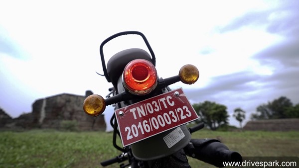 പ്രതാപകാലം തിരിച്ച് പിടിക്കാന് Royal Enfield; 2021 Classic 350-യുടെ റിവ്യൂ വിശേഷങ്ങള് ഇതാ