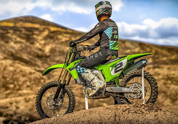 അഡ്വഞ്ചര് ശ്രേണിയിലേക്ക് 2021 KX250, KX450 മോഡലുകളുമായി Kawasaki; വില 8 ലക്ഷം രൂപ മുതല്