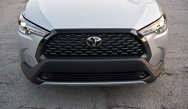 ഓൾ-വീൽ ഡ്രൈവ് ഓപ്ഷനുമായി 2022 Corolla Cross അവതരിപ്പിച്ച് Toyota