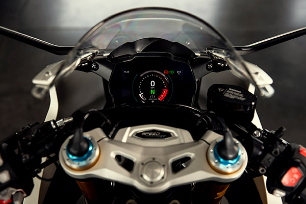 Speed Triple 1200 RR അവതരിപ്പിച്ച് Triumph; വില, സവിശേതകള് ഇങ്ങനെ