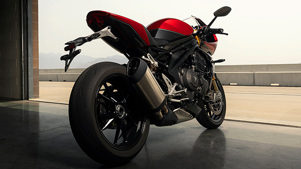 Speed Triple 1200 RR അവതരിപ്പിച്ച് Triumph; വില, സവിശേതകള് ഇങ്ങനെ