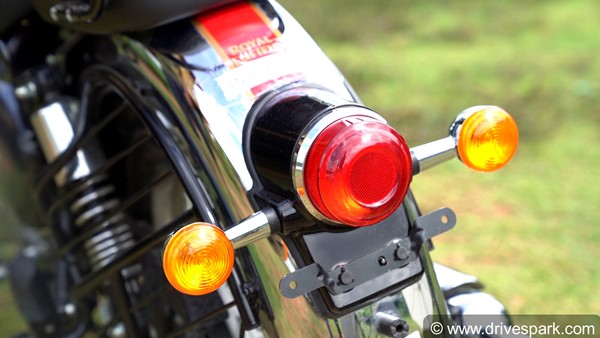 പ്രതാപകാലം തിരിച്ച് പിടിക്കാന് Royal Enfield; 2021 Classic 350-യുടെ റിവ്യൂ വിശേഷങ്ങള് ഇതാ