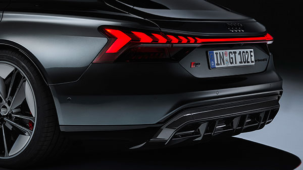 e-Tron GT ഇന്ത്യയില് അവതരിപ്പിച്ച് Audi; വില 1.8 കോടി രൂപ