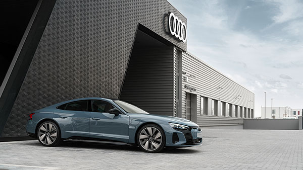 e-Tron GT ഇന്ത്യയില് അവതരിപ്പിച്ച് Audi; വില 1.8 കോടി രൂപ