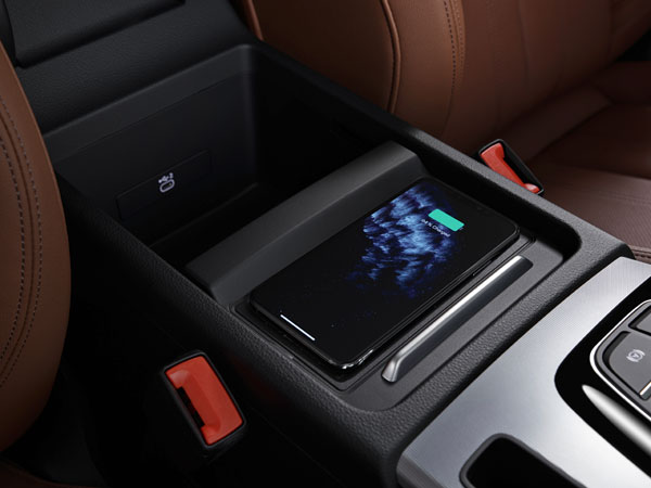 തിരിച്ചുവരവിനൊരുങ്ങി Audi Q5; ഫെയ്സ്ലിഫ്റ്റ് എസ്യുവിയുടെ അവതരണം നവംബറിൽ