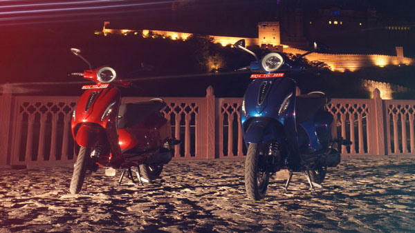 TVS iQube തന്നെ കേമന്; 2021 ഓഗസ്റ്റിലും Bajaj Chetak പിന്നിലാക്കി വില്പ്പന