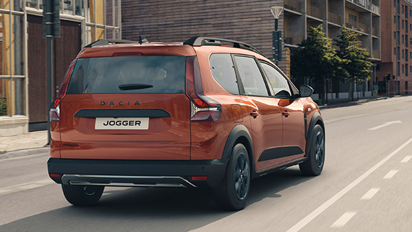 'Jogger' പുത്തൻ 7-സീറ്റർ എംപിവി മോഡലുമായി Renault; കരുത്തിന് ഹൈബ്രിഡ് എഞ്ചിനും