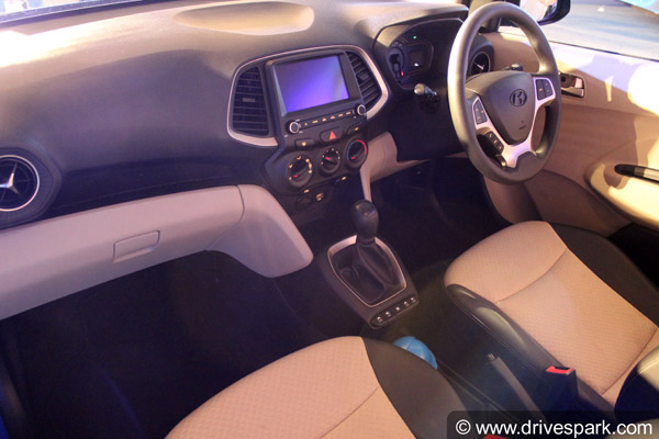 Hyundai കാര് വീട്ടിലെത്തിക്കാം; സെപ്റ്റംബര് മാസത്തില് മികച്ച ഓഫറുകള്