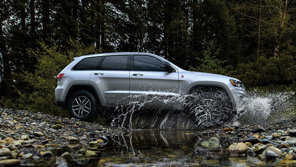 2022 Grand Cherokee അവതരിപ്പിക്കാനൊരുങ്ങി Jeep; അവതരണ തീയതി പുറത്ത്