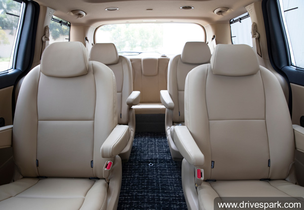 നവീകരണങ്ങളോടെ 2021 Kia Carnival എത്തി; വില 24.95 ലക്ഷം രൂപ