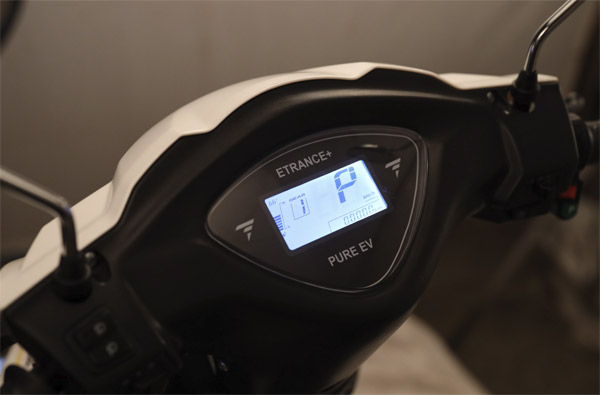 ചരിത്രനേട്ടവുമായി Pure EV; 18 മാസത്തിനിടെ വിറ്റത് 25,000 ഇലക്ട്രിക് സ്കൂട്ടറുകള്