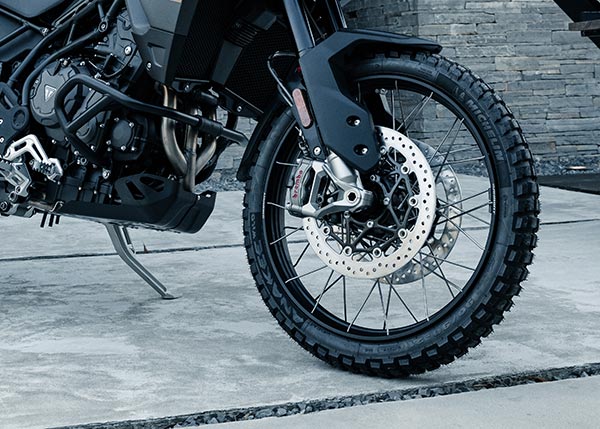Tiger 900 ബോണ്ട് എഡിഷന് അവതരിപ്പിച്ച് Triumph; വില്പ്പനയ്ക്ക് 250 യൂണിറ്റുകള് മാത്രം