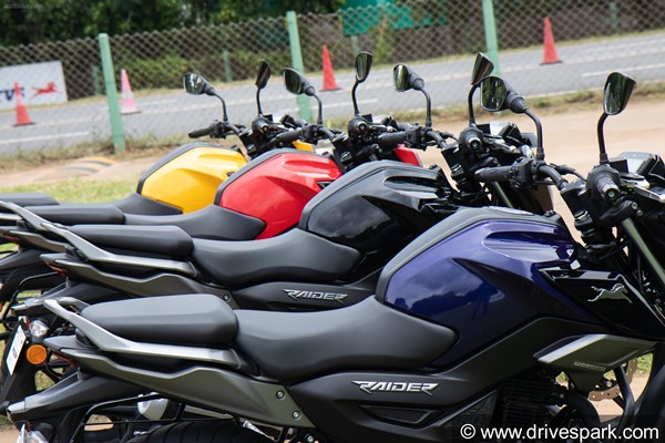 125 സിസിയില് മറ്റ് മോഡലുകളുടെ അന്തകനാകാന് TVS Raider; റിവ്യൂ വിശേഷങ്ങള്