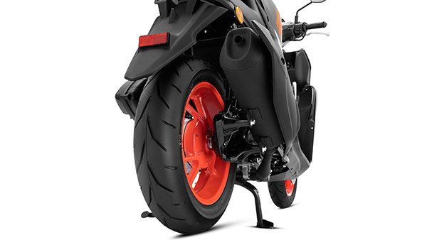 ഊഹാപോഹങ്ങൾക്ക് വിരാമമേകി Aerox 155 മാക്സി സ്കൂട്ടർ പുറത്തിറക്കി Yamaha; വില 1.29 ലക്ഷം രൂപ