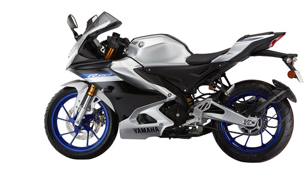 Yamaha R15 V4, R15M ആദ്യ ബാച്ച് ഡെലിവറി ആരംഭിച്ചു; വോക്ക്എറൗണ്ട് വീഡിയോ ഇതാ