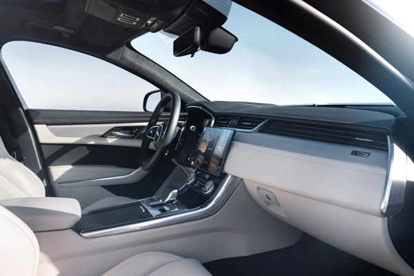 2021 XF ലക്ഷ്വറി സെഡാനെ അവതരിപ്പിച്ച് Jaguar; വില 71.60 ലക്ഷം രൂപ