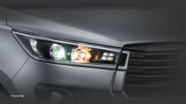 Innova Crysta-യ്ക്ക് ലിമിറ്റഡ് എഡിഷന് പതിപ്പ് സമ്മാനിച്ച് Toyota
