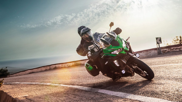 Versys 1000 നവീകരിച്ച് പതിപ്പിനെ ഇന്ത്യയില് അവതരിപ്പിച്ച് Kawasaki; വില 11.55 ലക്ഷം രൂപ
