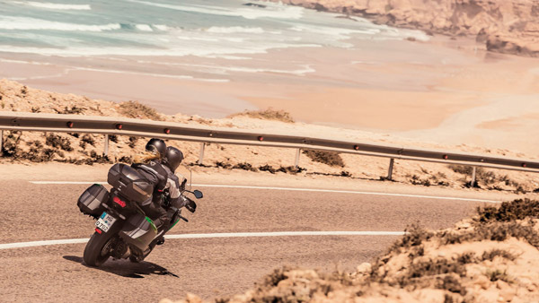Versys 1000 നവീകരിച്ച് പതിപ്പിനെ ഇന്ത്യയില് അവതരിപ്പിച്ച് Kawasaki; വില 11.55 ലക്ഷം രൂപ