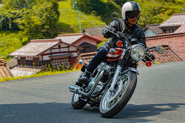 റെട്രോ ക്ലാസിക് W800-നെ നവീകരിച്ച് Kawasaki; ഇന്ത്യയിലേക്ക് അടുത്ത വര്ഷം ആദ്യം