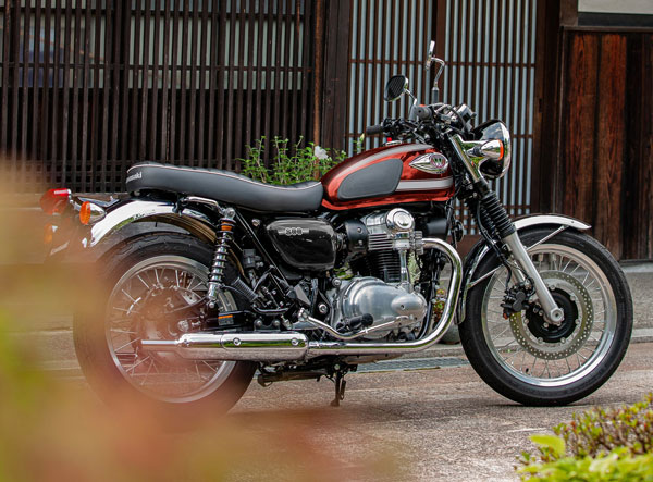 റെട്രോ ക്ലാസിക് W800-നെ നവീകരിച്ച് Kawasaki; ഇന്ത്യയിലേക്ക് അടുത്ത വര്ഷം ആദ്യം
