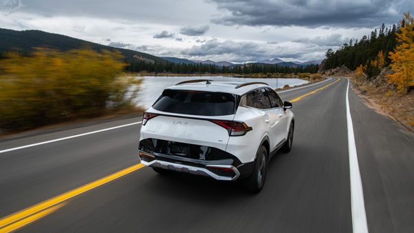 കൂടുതൽ വലുപ്പത്തിൽ മികച്ച ടെക്കുമായി Sportage എസ്യുവിയുടെ പുതുതലമുറ അവതരിപ്പിച്ച് Kia