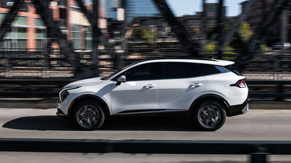 കൂടുതൽ വലുപ്പത്തിൽ മികച്ച ടെക്കുമായി Sportage എസ്യുവിയുടെ പുതുതലമുറ അവതരിപ്പിച്ച് Kia