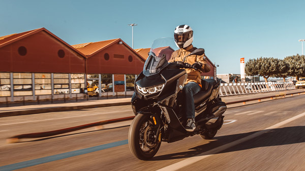 വില കേട്ട് ഞെട്ടല്ലേ! ബിഎംഡബ്ല്യു C400GT മാക്സി സ്കൂട്ടർ ഇന്ത്യയിലെത്തി, മുടക്കേണ്ടത് 9.95 ലക്ഷം രൂപ