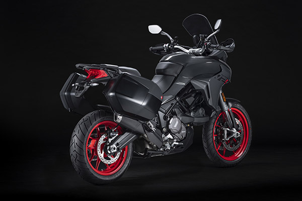 Multistrada V2 അവതരിപ്പിച്ച് Ducati; സവിശേഷതകള് അറിയാം