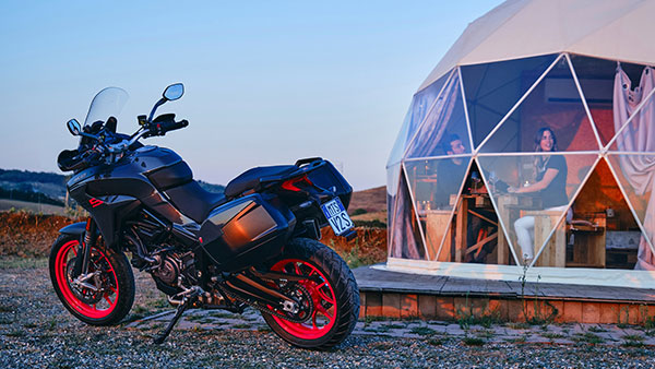 Multistrada V2 അവതരിപ്പിച്ച് Ducati; സവിശേഷതകള് അറിയാം