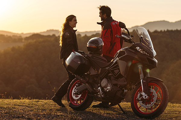 Multistrada V2 അവതരിപ്പിച്ച് Ducati; സവിശേഷതകള് അറിയാം