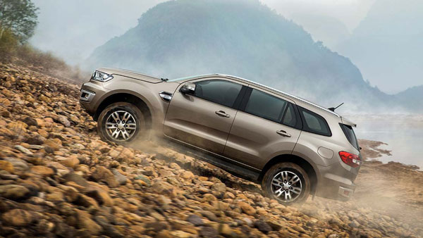 രണ്ടാം ഊഴത്തിന് ഒരുങ്ങി Ford Endeavour; ബൈ ടർബോ ഡീസൽ എഞ്ചിനുമായി എസ്യുവി മടങ്ങിയെത്തിയേക്കും