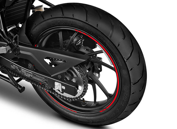 Apache RTR 160 4V Vs Xtreme 160R Stealth Edition; എഞ്ചിൻ, ഫീച്ചർ, വില വ്യത്യാസങ്ങൾ ഇങ്ങനെ