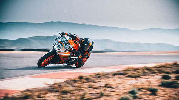 പുതുതലമുറ KTM RC200 ഡീലര്ഷിപ്പുകളില് എത്തി; വോക്ക്എറൗണ്ട് വീഡിയോ ഇതാ