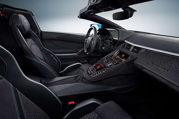 ഇനി ഇല്ല! Aventador-ന്റെ 600 യൂണിറ്റും വിറ്റഴിച്ച് Lamborghini