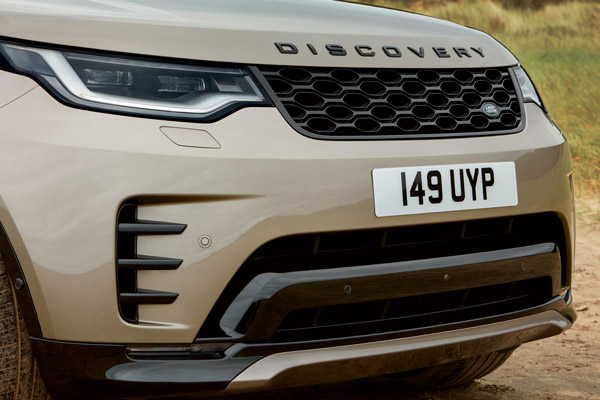Discovery-ക്ക് മെട്രോപൊളിറ്റന് പതിപ്പ് സമ്മാനിക്കാന് Land Rover; മാറ്റങ്ങള് ഇങ്ങനെ