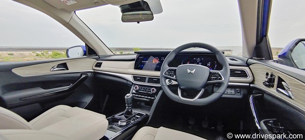പ്രതീക്ഷിച്ചതിലും നേരത്തെ XUV700 -ന്റെ ഡെലിവറികൾ ആരംഭിച്ച് Mahindra