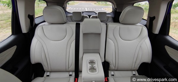 65,000 കടന്ന് ബുക്കിംഗ്, XUV700 എസ്യുവിയുടെ ഡെലിവറി ഒക്ടോബർ 30 മുതൽ ആരംഭിക്കുമെന്ന് Mahindra