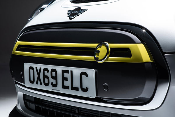 ഇലക്ട്രിക്കിലേക്ക് ചേക്കേറാന് Mini; Cooper SE-യുടെ പ്രീ-ബുക്കിംഗ് ആരംഭിച്ചു
