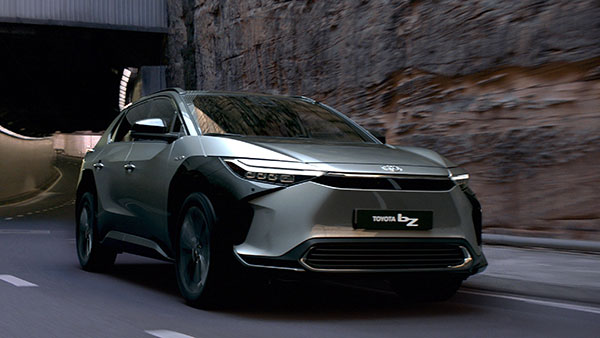 ഇലക്ട്രിക് എസ്യുവിയെ വെളിപ്പെടുത്തി Toyota; bZ4x-നെ പരിചയപ്പെടാം
