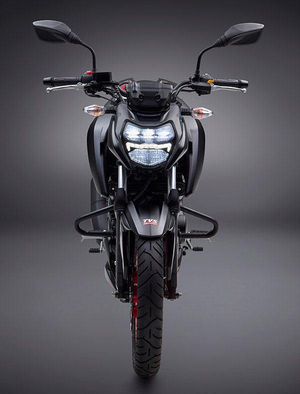 Apache RTR 160 4V Vs Xtreme 160R Stealth Edition; എഞ്ചിൻ, ഫീച്ചർ, വില വ്യത്യാസങ്ങൾ ഇങ്ങനെ