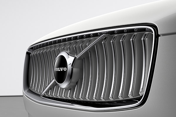 മൈല്ഡ്-ഹൈബ്രിഡ് സാങ്കേതികവിദ്യയുമായി XC90; അവതരണം ഉടനെന്ന് Volvo