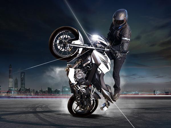 Apache RTR 200 4V Vs Pulsar NS200; 200 സിസി വിഭാഗത്തിൽ കേമനാരായിരിക്കും?