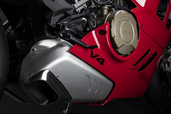 കൂടുതല് കരുത്തോടെ 2022 Panigale V4 അവതരിപ്പിച്ച് Ducati