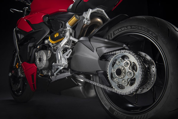Streetfighter V2 അവതരിപ്പിച്ച് Ducati; 2022 ഓടെ ഇന്ത്യയിലേക്കും