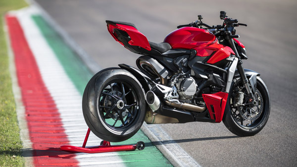 Streetfighter V2 അവതരിപ്പിച്ച് Ducati; 2022 ഓടെ ഇന്ത്യയിലേക്കും