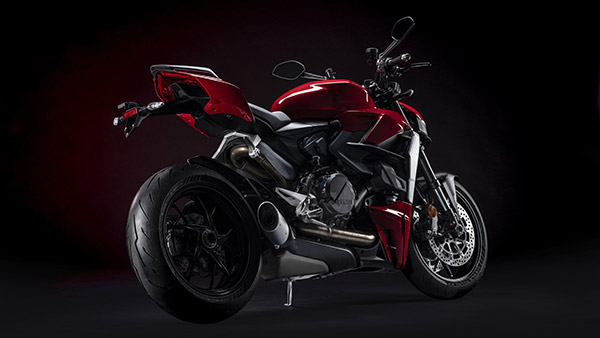 Streetfighter V2 അവതരിപ്പിച്ച് Ducati; 2022 ഓടെ ഇന്ത്യയിലേക്കും