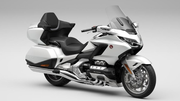 പുതിയ കളര് ഓപ്ഷനില് Honda Gold Wing; 2022 ഓടെ ഇന്ത്യയിലേക്കും