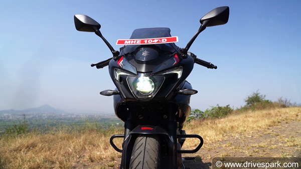 പള്സര് ശ്രേണിയിലെ പുതുമുറക്കാരന്; Bajaj Pulsar F250 റിവ്യൂ വിശേഷങ്ങള് ഇങ്ങനെ